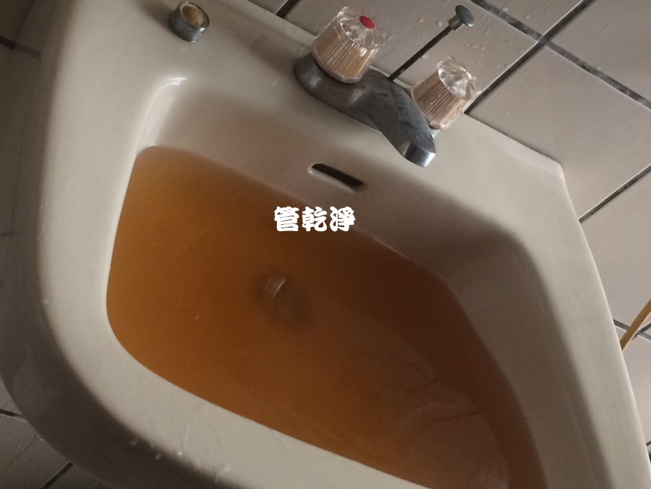 水龍頭噴出泥水? (桃園 延平路 水管清洗 )