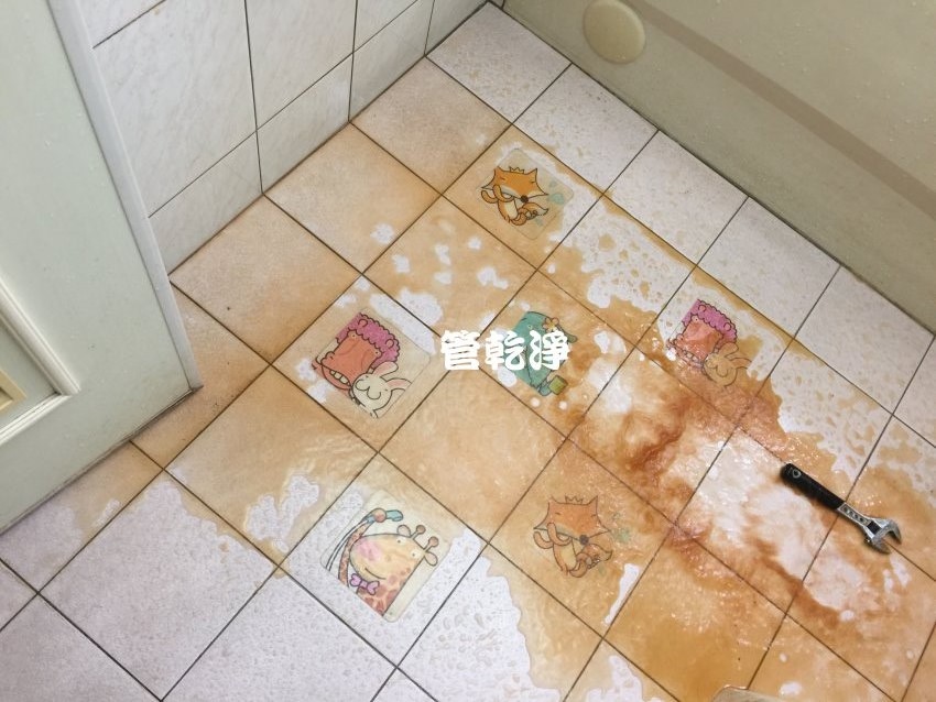 水管流出紅水? 士林 至誠路 清洗水管