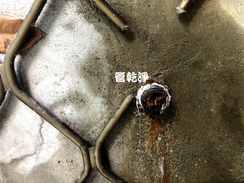 水管管壁都是巧克力? 台北大同重慶北路 水管清洗