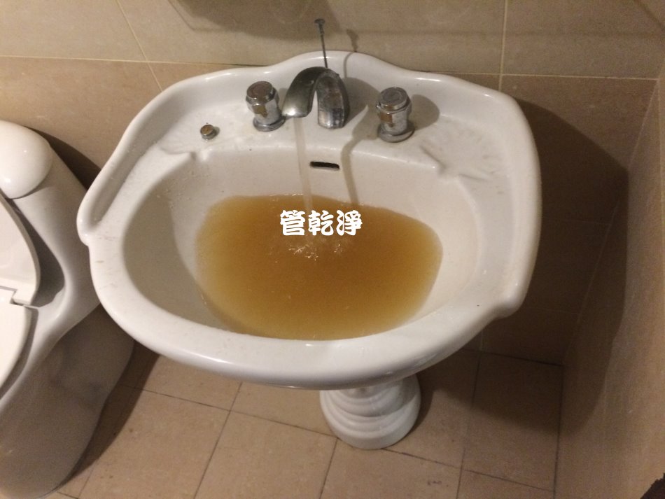 水管噴出濃汁? (新竹 竹北 勝利六街 水管無法出水)